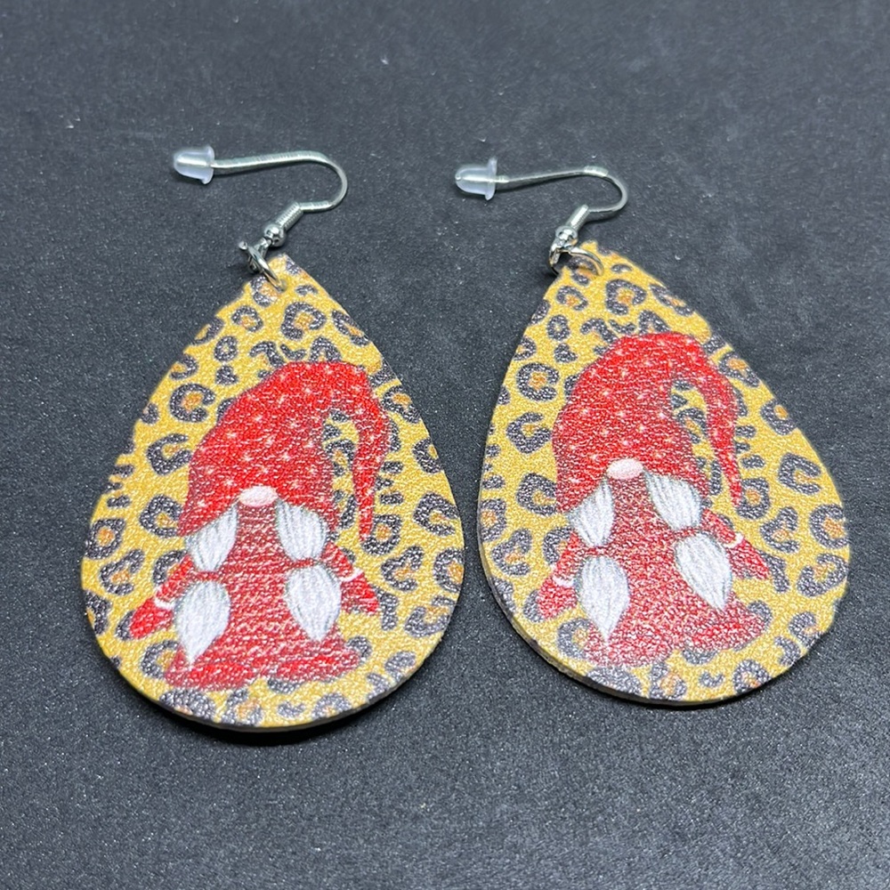 Earrings Christmas gnomes leopard print